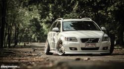 VOLVO V50 brown