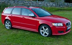 VOLVO V50 red