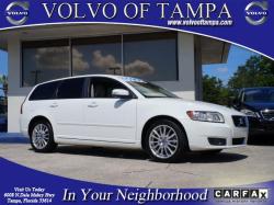 VOLVO V50 white