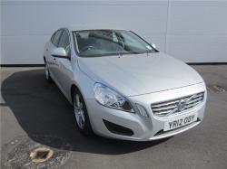 VOLVO V60 D3 silver