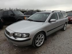 VOLVO V70 silver