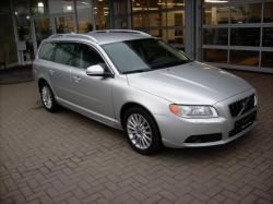 VOLVO V70 silver