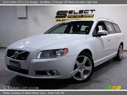 VOLVO V70 white