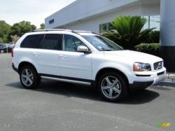 VOLVO XC 90 white