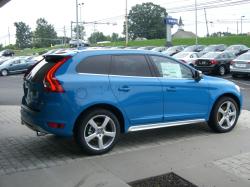 VOLVO XC60 blue