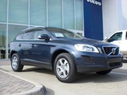 VOLVO XC60 blue