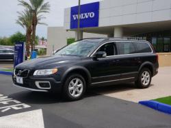 VOLVO XC70 black