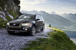 VOLVO XC70 green