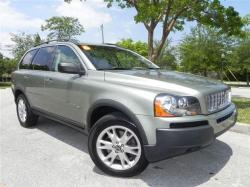 VOLVO XC90 green