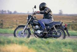 YAMAHA 125 SR black