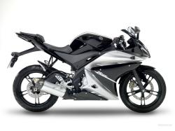 YAMAHA 125 YZF-R black