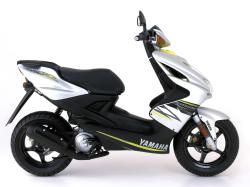 YAMAHA AEROX silver