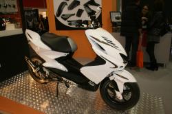 YAMAHA AEROX white