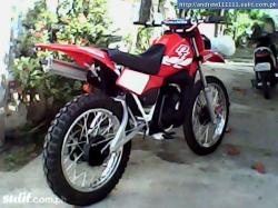 YAMAHA DT red