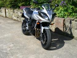 YAMAHA FZ6 FAZER S2 silver