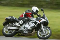 YAMAHA FZ6 FAZER S2 white