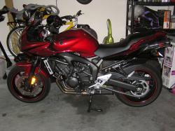 YAMAHA FZ6 red