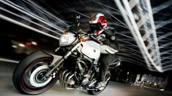 YAMAHA FZ6 white