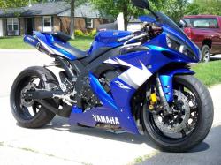 yamaha r1