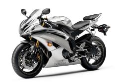 YAMAHA R6 silver