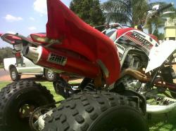 YAMAHA RAPTOR red