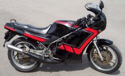 YAMAHA RD black