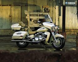 YAMAHA ROAD STAR white