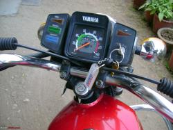 YAMAHA RX 100 red