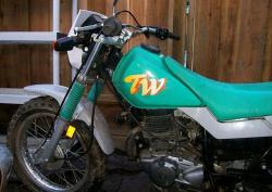 YAMAHA TW 200 green