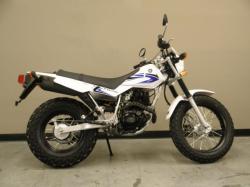 YAMAHA TW 200 white