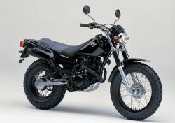 YAMAHA TW200 black