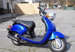 YAMAHA VINO blue