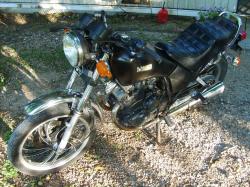 YAMAHA XS 400 black