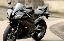 YAMAHA YZF-R6 black