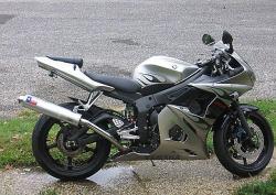 YAMAHA YZF-R6 silver