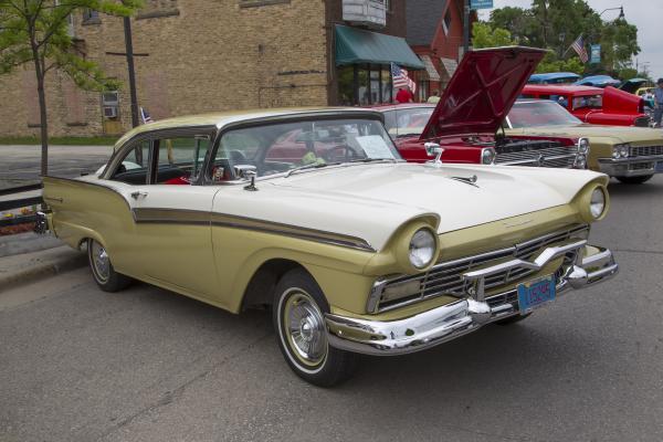 Ford Fairlane