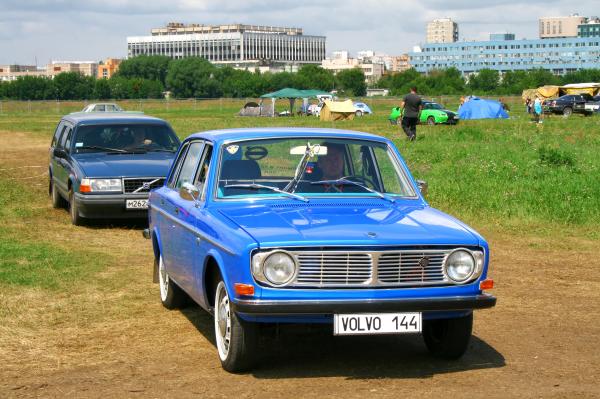 Volvo 140 Series